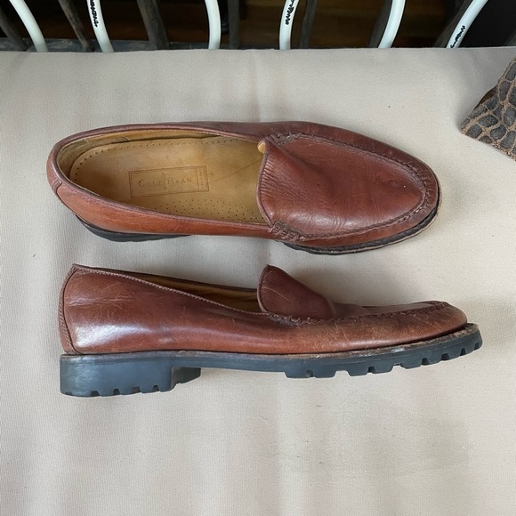 Cole Haan Leather Slip‎ On Loafer in Brown Size 11 AA or Narrow - Picture 1 of 6